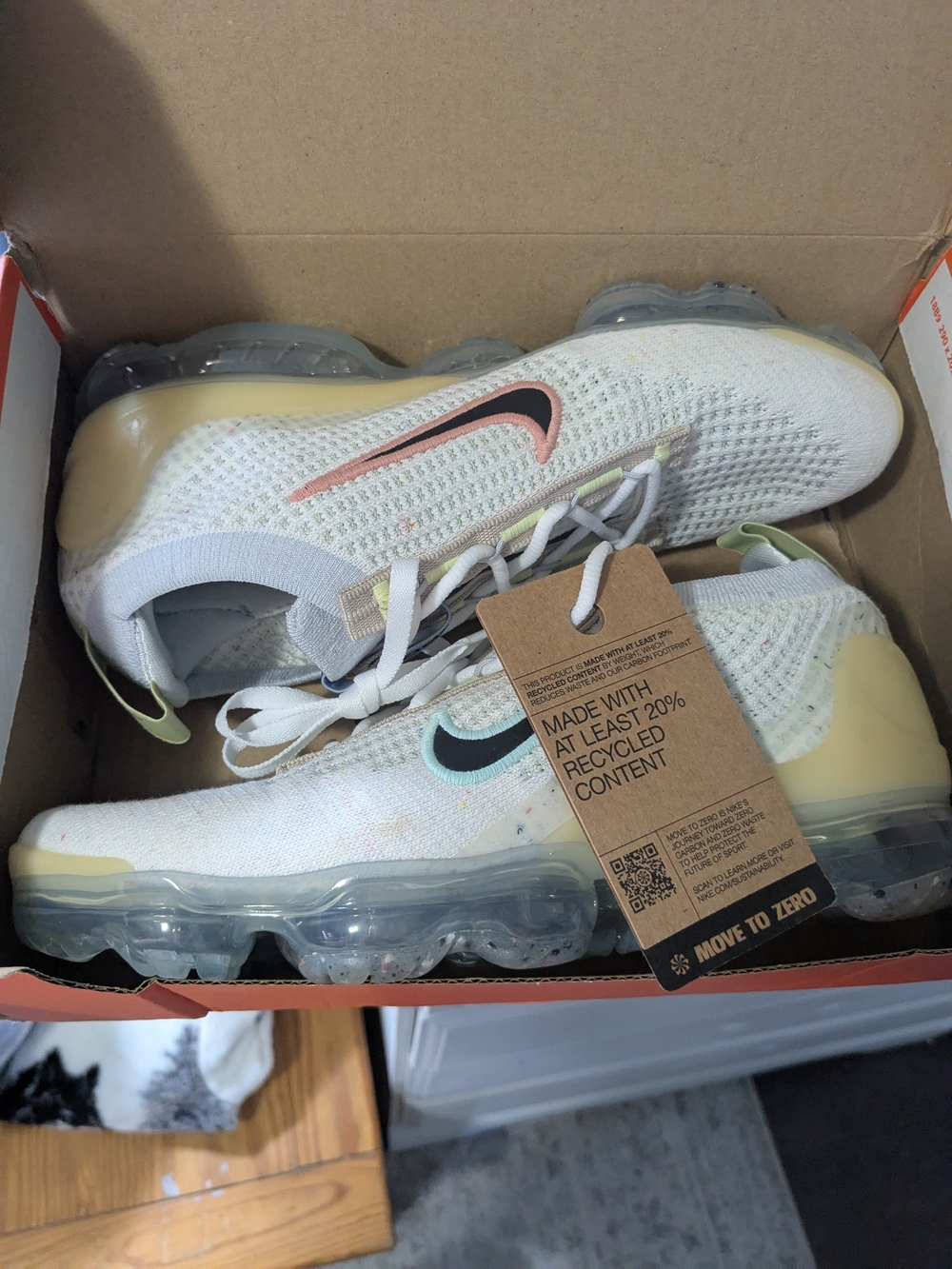 Nike Air VaporMax Flyknit Sneakers 2021 New In Box